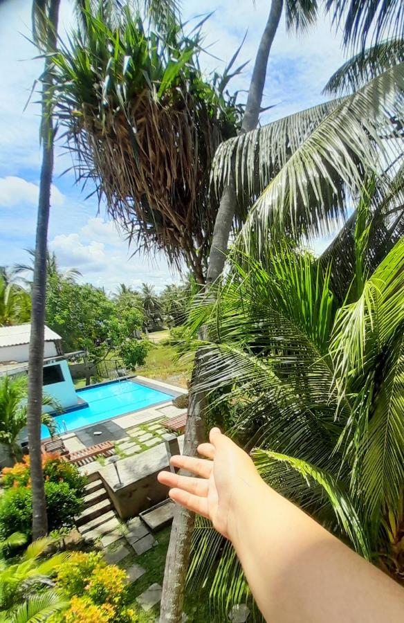 Traveller'S Home Hotel ทิซซามาฮารามา ภายนอก รูปภาพ