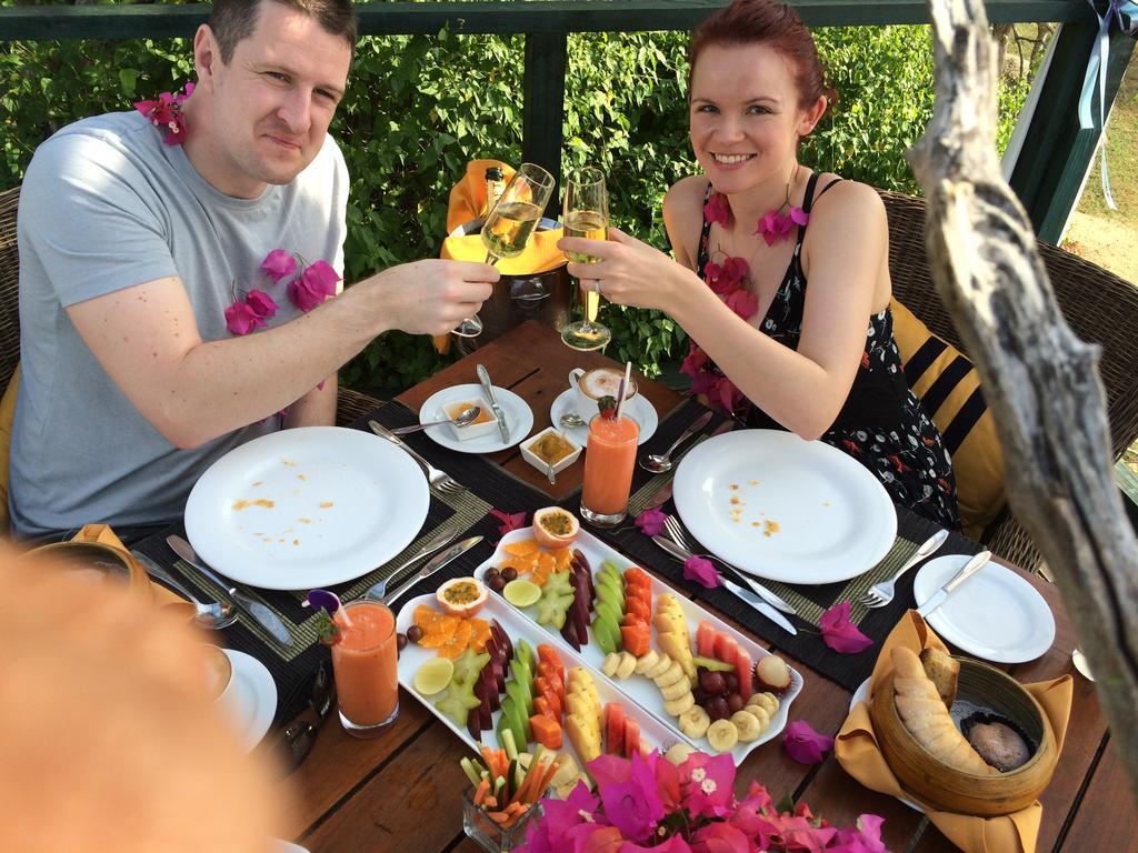 Traveller'S Home Hotel ทิซซามาฮารามา ภายนอก รูปภาพ