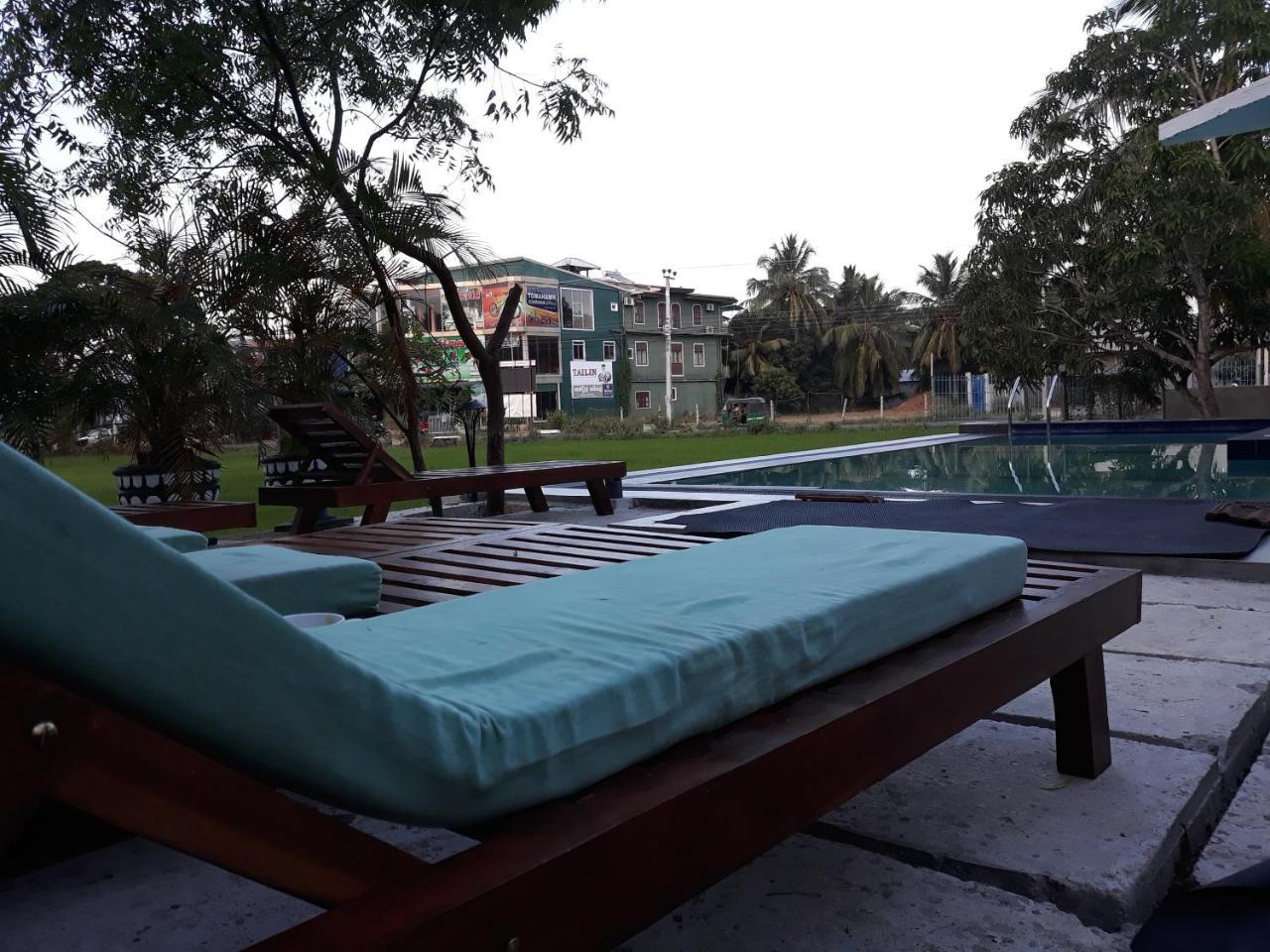 Traveller'S Home Hotel ทิซซามาฮารามา ภายนอก รูปภาพ