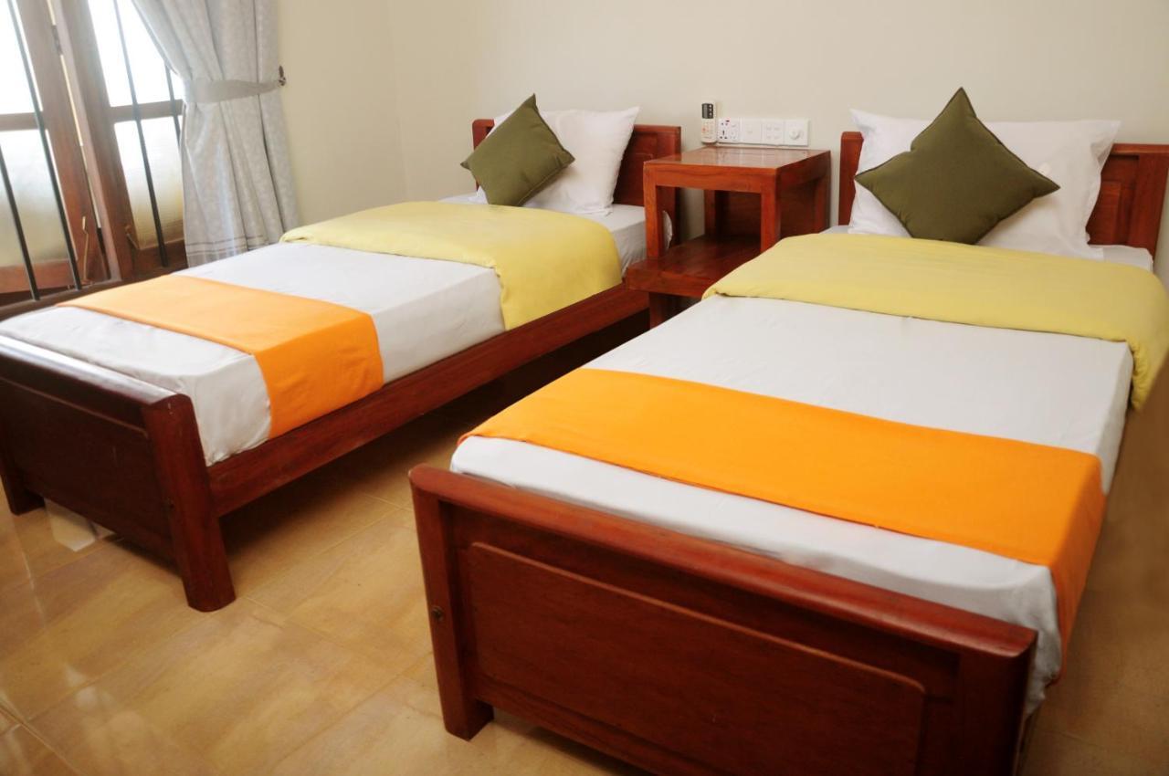 Traveller'S Home Hotel ทิซซามาฮารามา ภายนอก รูปภาพ